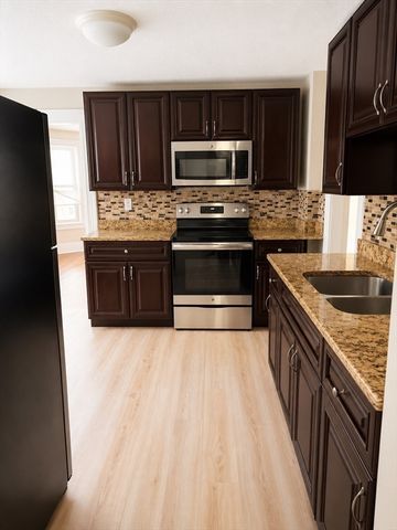 199 Eastern Ave, Springfield, MA 01109