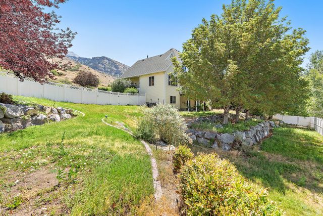 1327 N 850 E, Pleasant Grove, UT 84062