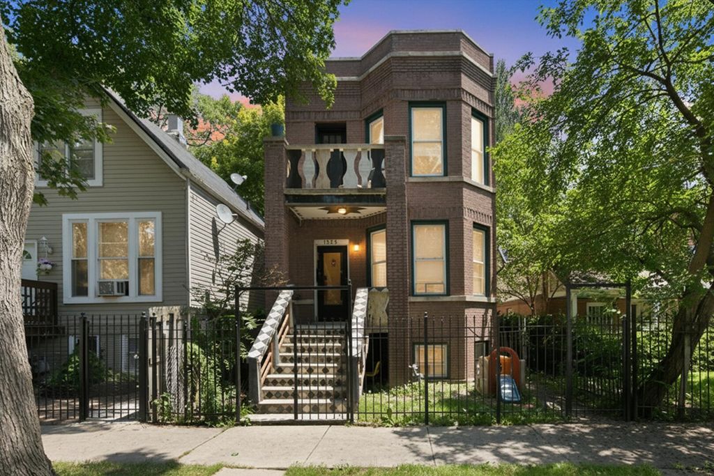 1925 N Keystone Avenue, Chicago, IL 60639 — exterior