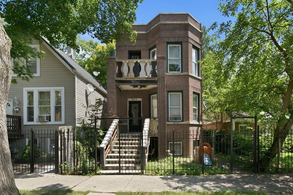 1925 N Keystone Avenue, Chicago, IL 60639 — photo 2