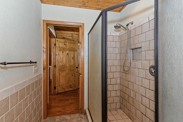 297 Lovingood Rd., Murphy, NC 28906