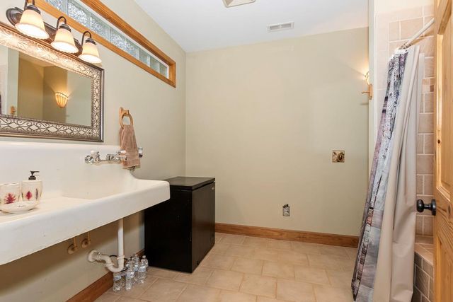 297 Lovingood Rd., Murphy, NC 28906