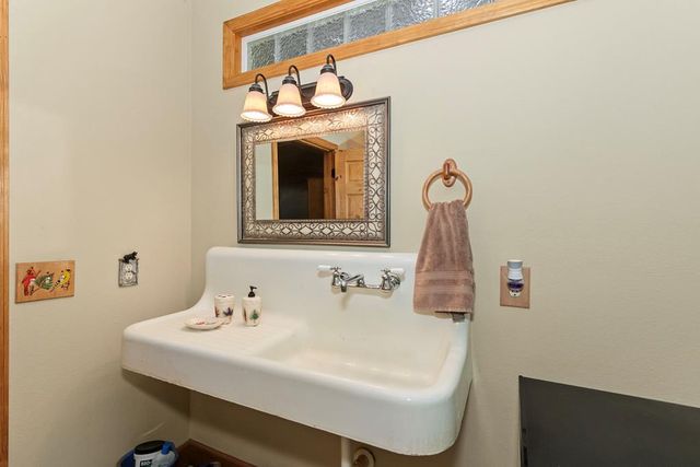 297 Lovingood Rd., Murphy, NC 28906