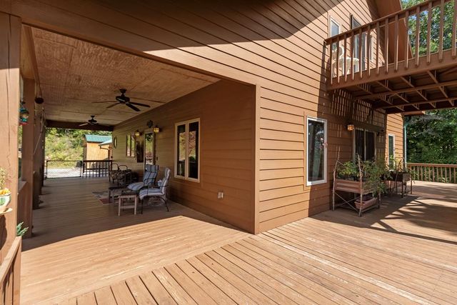 297 Lovingood Rd., Murphy, NC 28906