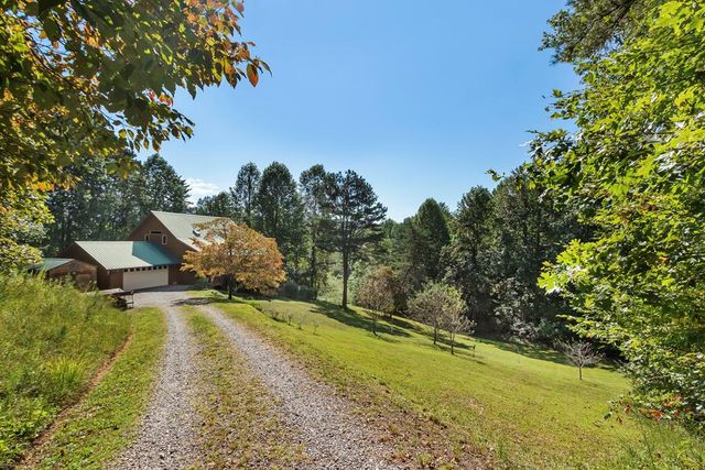 297 Lovingood Rd., Murphy, NC 28906