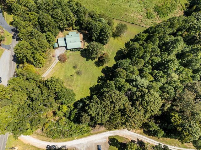 297 Lovingood Rd., Murphy, NC 28906