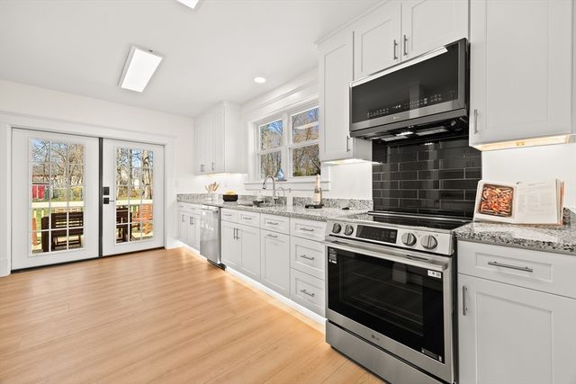 61 Oak Street, Brockton, MA 02301