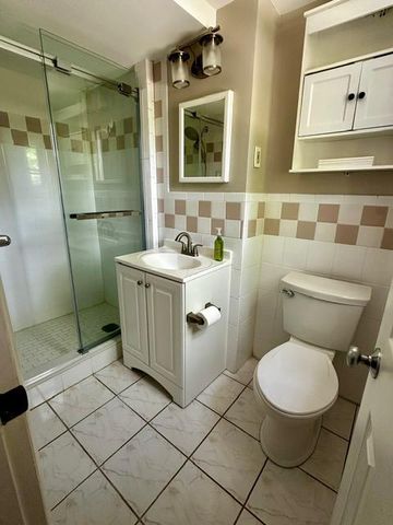 3302 CHICAMUXEN CT, Falls Church, VA 22041