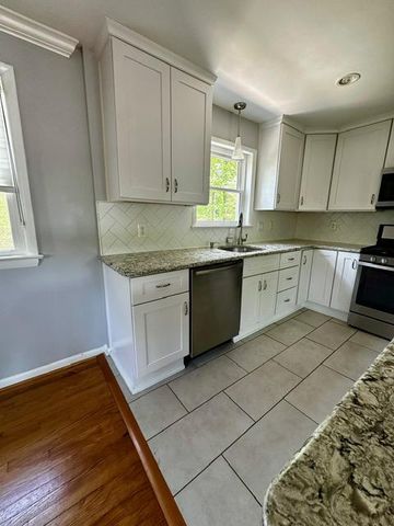 3302 CHICAMUXEN CT, Falls Church, VA 22041