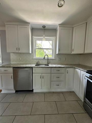 3302 CHICAMUXEN CT, Falls Church, VA 22041