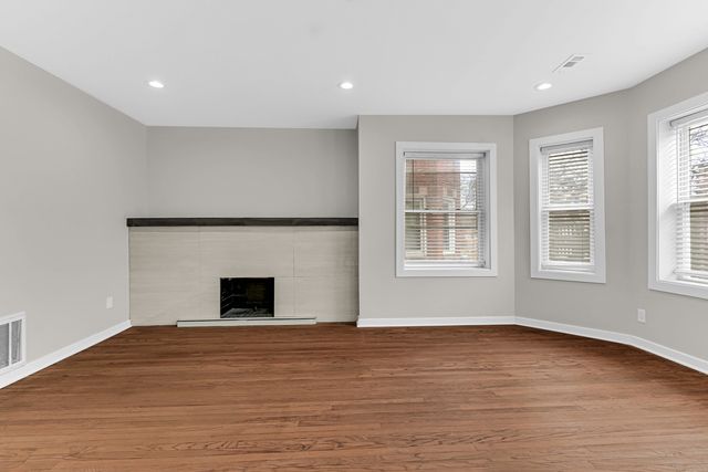 8042 S Champlain Avenue 2, Chicago, IL 60619