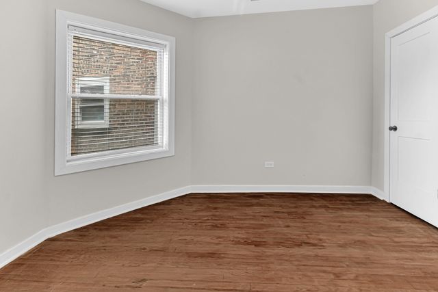 8042 S Champlain Avenue 2, Chicago, IL 60619