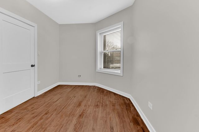 8042 S Champlain Avenue 2, Chicago, IL 60619