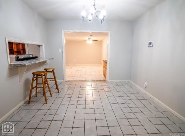 1705 Colonial Road, Jonesboro, AR 72401