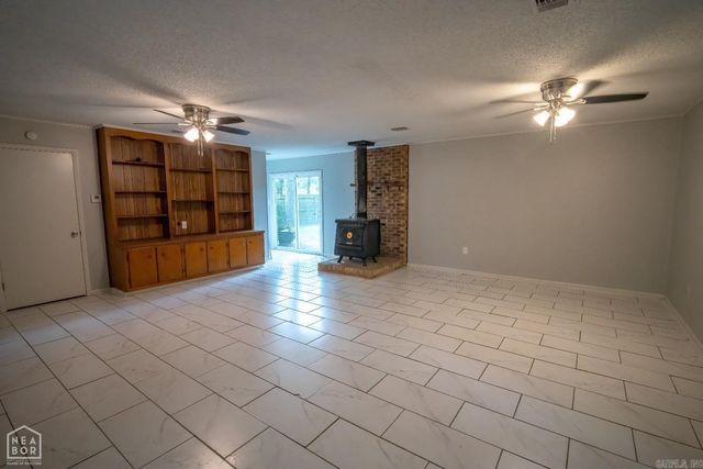 1705 Colonial Road, Jonesboro, AR 72401