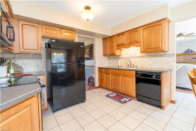2009 Schubert DR, Virginia Beach, VA 23454
