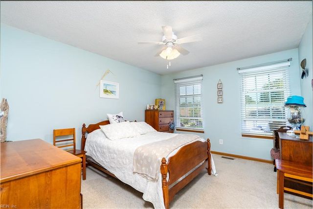 2009 Schubert DR, Virginia Beach, VA 23454