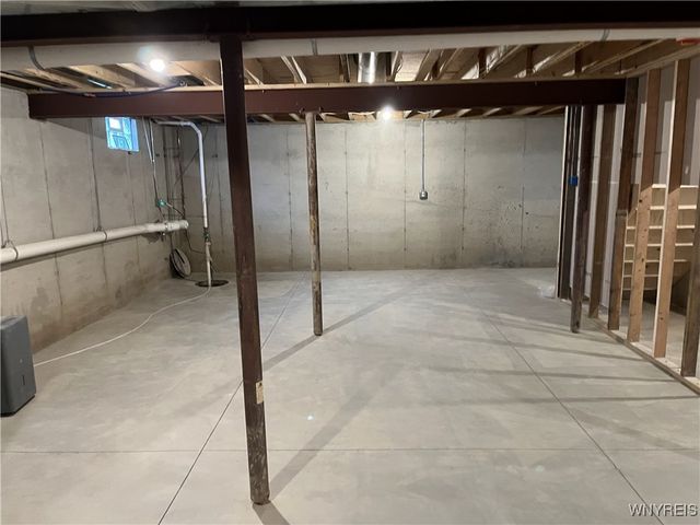 595 Seneca Road, Evans, NY 14006