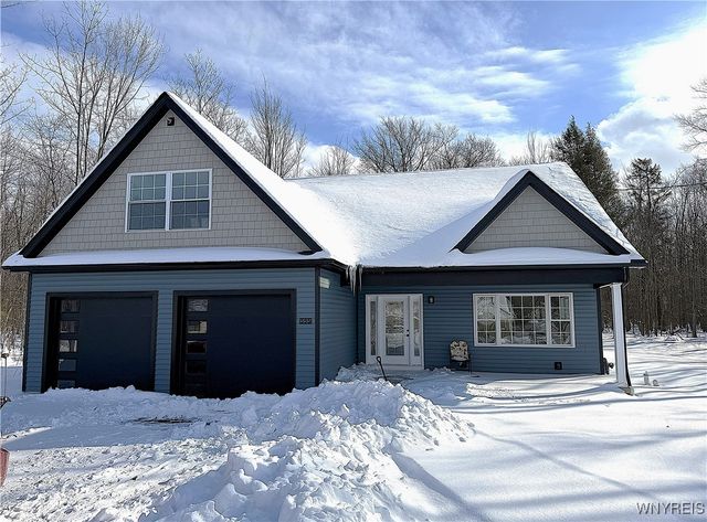 595 Seneca Road, Evans, NY 14006