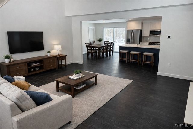 595 Seneca Road, Evans, NY 14006