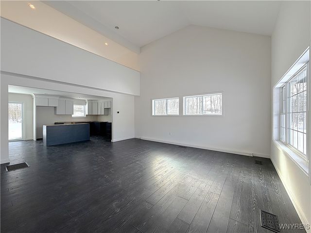 595 Seneca Road, Evans, NY 14006