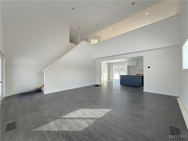 595 Seneca Road, Evans, NY 14006