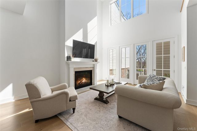17 Lila Lane, Chappaqua, NY 10514