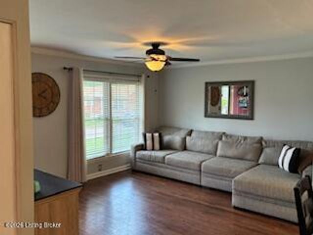 5508 Tealeaf Ct, Louisville, KY 40291