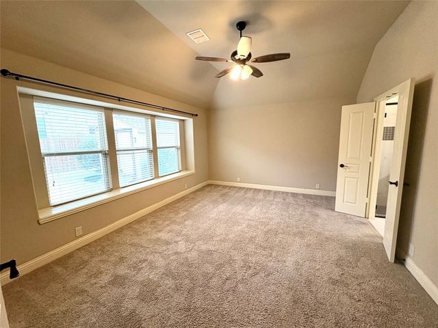 550 Lily Street, Crowley, TX 76036