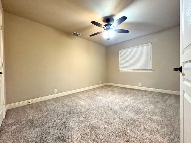 550 Lily Street, Crowley, TX 76036