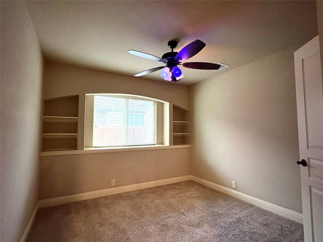 550 Lily Street, Crowley, TX 76036