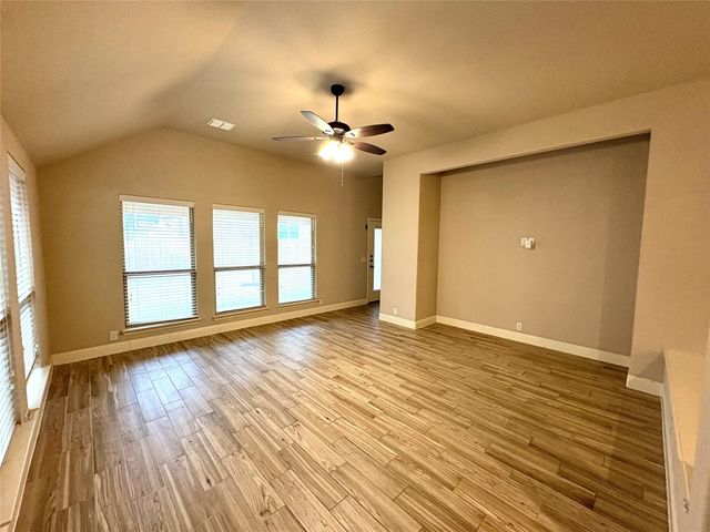 550 Lily Street, Crowley, TX 76036