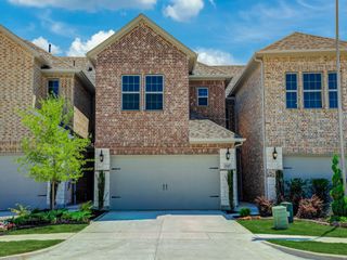 572 Hutchinson Lane, Lewisville, TX 75077
