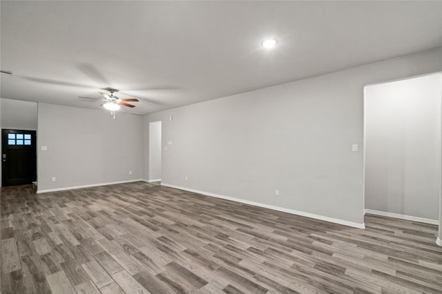 25738 Boxwood Hedge Lane, Tomball, TX 77375