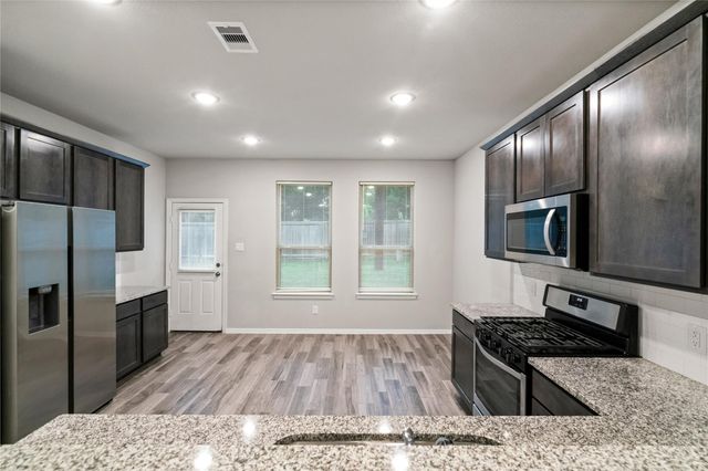 25738 Boxwood Hedge Lane, Tomball, TX 77375