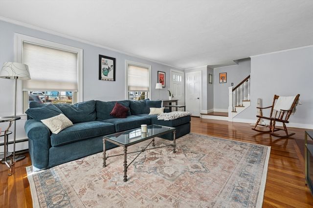 61 Sumner St, Auburn, MA 01501