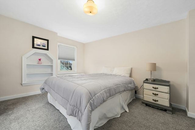 61 Sumner St, Auburn, MA 01501