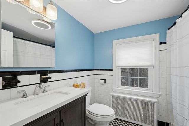 61 Sumner St, Auburn, MA 01501