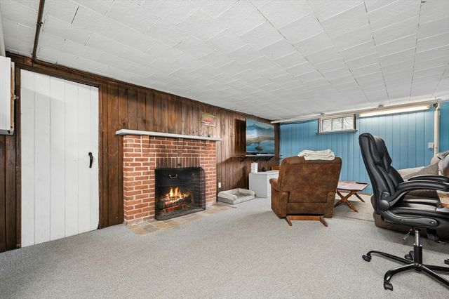 61 Sumner St, Auburn, MA 01501