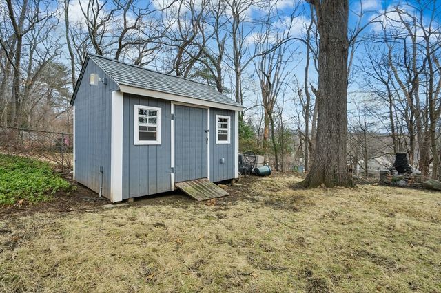 61 Sumner St, Auburn, MA 01501