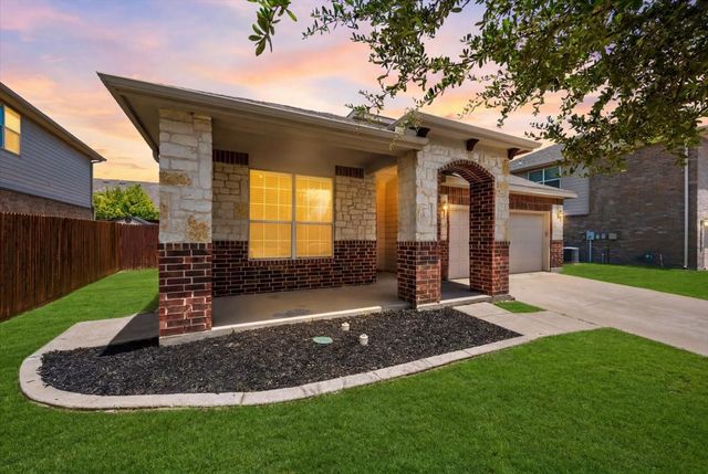 3905 Polar Brook Drive, Fort Worth, TX 76244