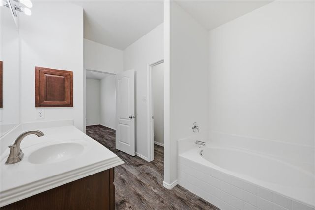 3905 Polar Brook Drive, Fort Worth, TX 76244