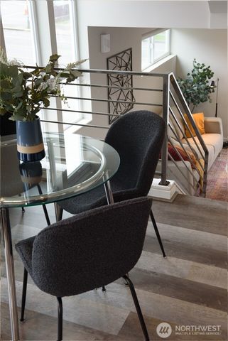 6251 8th Avenue NW, Seattle, WA 98107