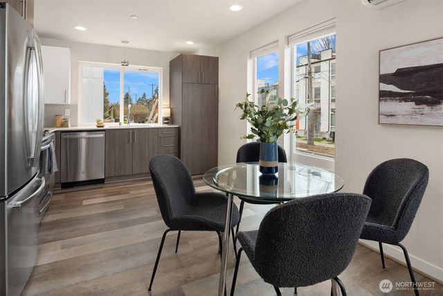 6251 8th Avenue NW, Seattle, WA 98107