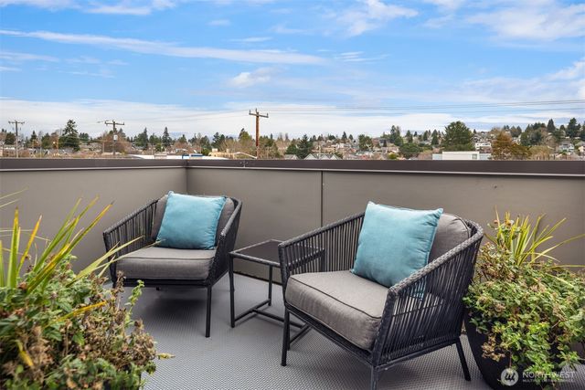 6251 8th Avenue NW, Seattle, WA 98107