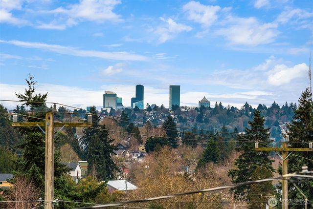 6251 8th Avenue NW, Seattle, WA 98107