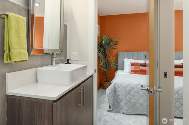 6251 8th Avenue NW, Seattle, WA 98107