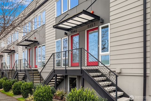 6251 8th Avenue NW, Seattle, WA 98107