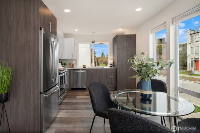 6251 8th Avenue NW, Seattle, WA 98107