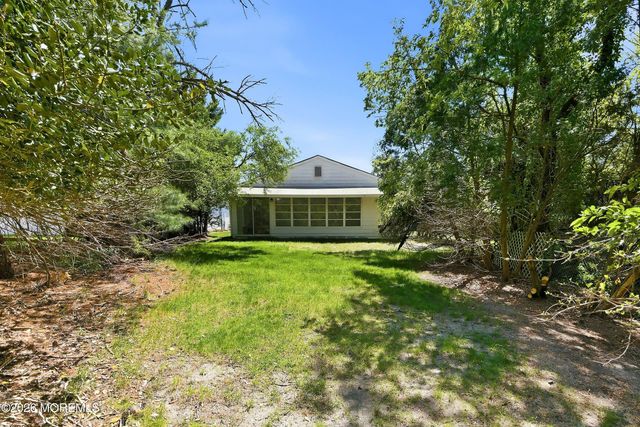 136 Orlando Boulevard, Toms River, NJ 08757